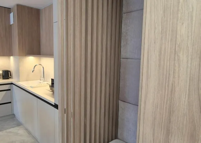 Towarowa Global Apartment, Free Parking, Air-conditioning, Self Check-in 24h