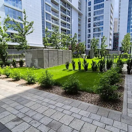 Towarowa Global Apartment, Free Parking, Air-conditioning, Self Check-in 24h