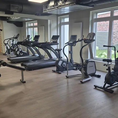 Towarowa Global Apartment, Free Parking, Air-conditioning, Self Check-in 24h * 波兹南