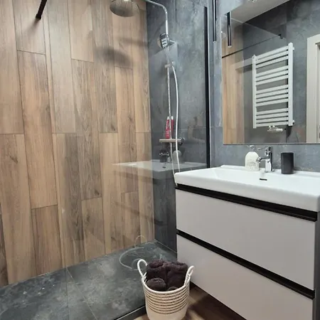 Towarowa Global Apartment, Free Parking, Air-conditioning, Self Check-in 24h Appartement