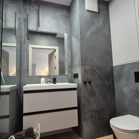 Appartement Towarowa Global Apartment, Free Parking, Air-conditioning, Self Check-in 24h Poznań