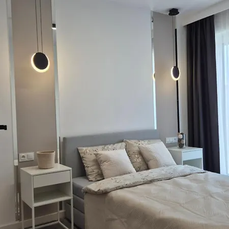 Towarowa Global Apartment, Free Parking, Air-conditioning, Self Check-in 24h * Poznań