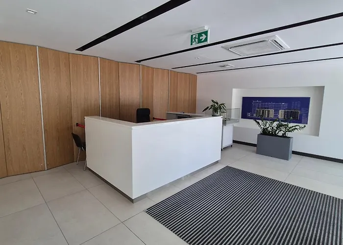 Towarowa Global Apartment, Free Parking, Air-conditioning, Self Check-in 24h 波兹南