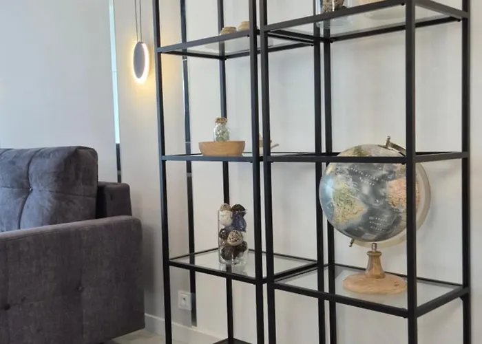 Towarowa Global Apartment, Free Parking, Air-conditioning, Self Check-in 24h 아파트 포즈난