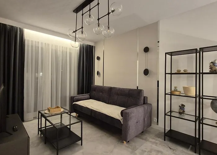 아파트 Towarowa Global Apartment, Free Parking, Air-conditioning, Self Check-in 24h 포즈난