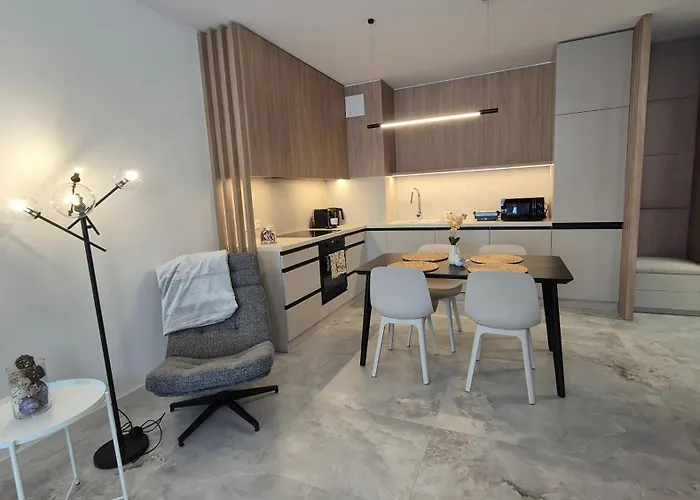 Towarowa Global Apartment, Free Parking, Air-conditioning, Self Check-in 24h *