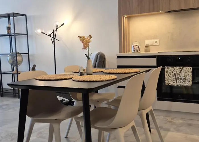 Towarowa Global Apartment, Free Parking, Air-conditioning, Self Check-in 24h *