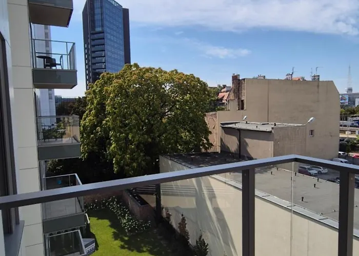 아파트 Towarowa Global Apartment, Free Parking, Air-conditioning, Self Check-in 24h 포즈난