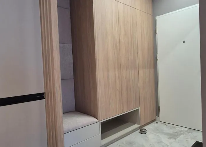 公寓 Towarowa Global Apartment, Free Parking, Air-conditioning, Self Check-in 24h 波兹南